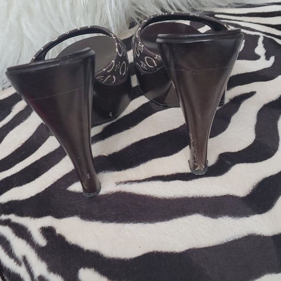 CELINE slides - Picture 4 of 5